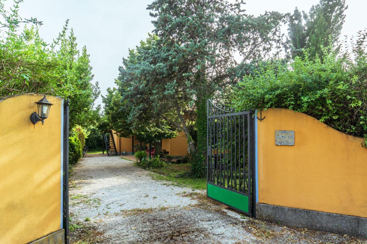 Villa Country House Tra Lago E Mare A Sud Di Roma à Campoleone Extérieur photo